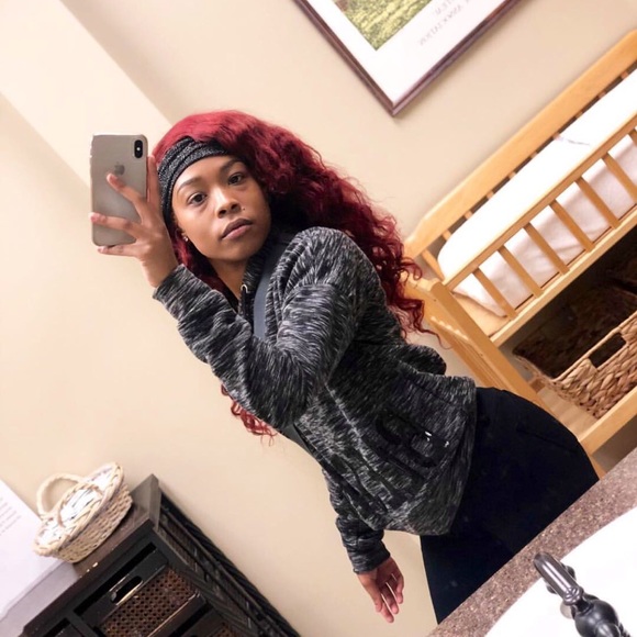 Hey be sure to follow me on Instagram: @onnasiaa_ - Picture 1 of 5